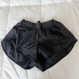 lululemon hotty hot shorts